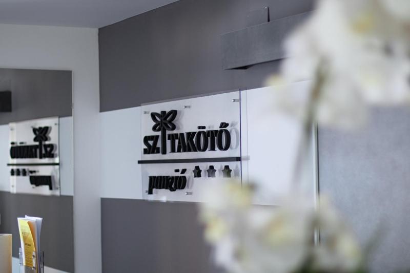 Suite with Balcony image 3