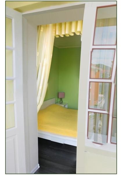 Double Room with Balcony image 2