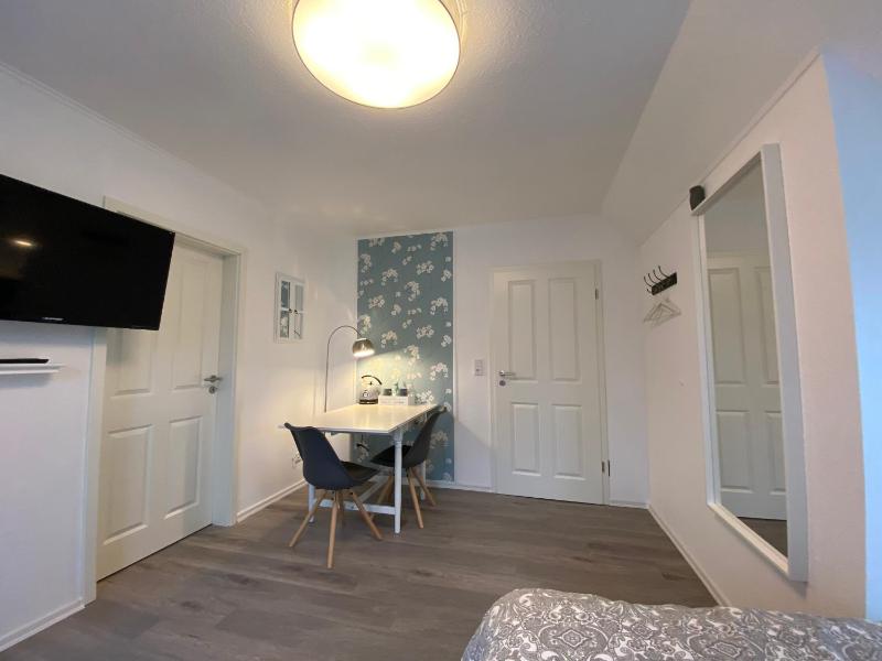Deluxe Double Room image 4