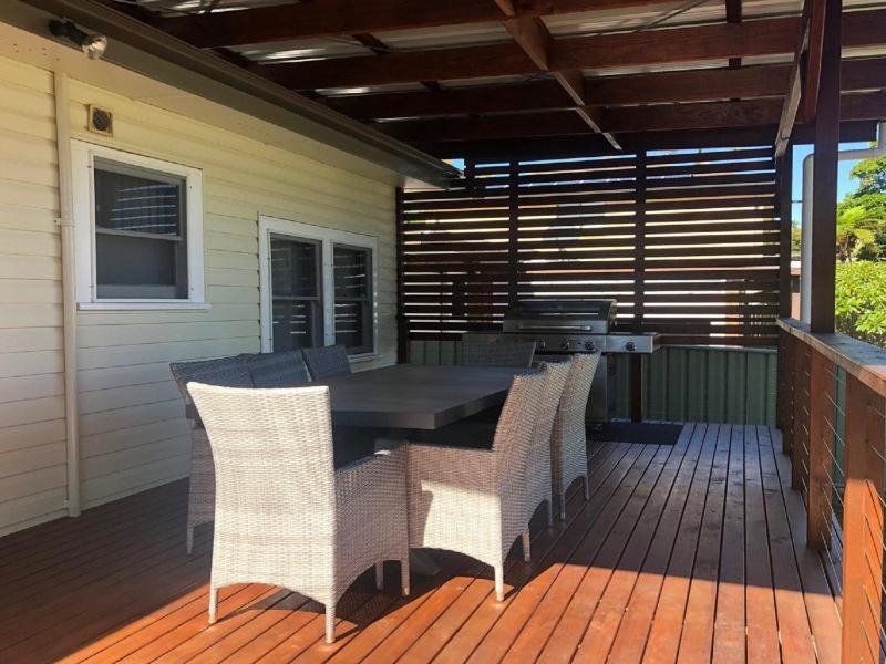 Sandy Shoal Shoal Bay Beach Cottage with aircon - image 22