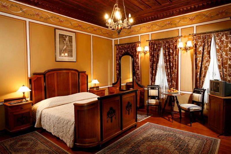Old Legends Hotel - image 14