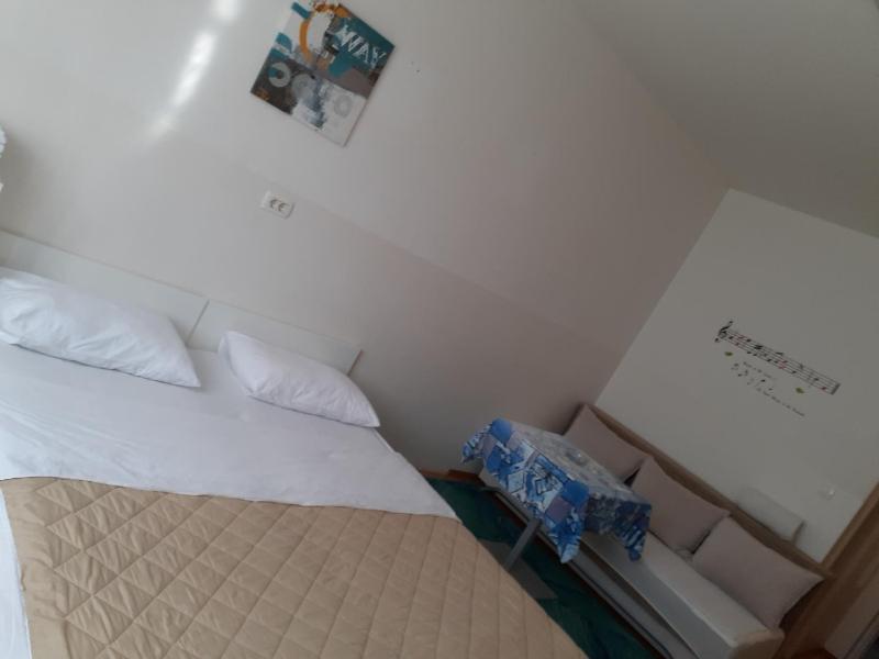 Apartment Megi - image 14