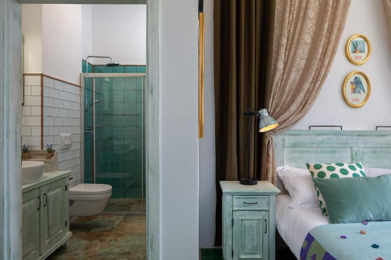 Deluxe Villa image 2