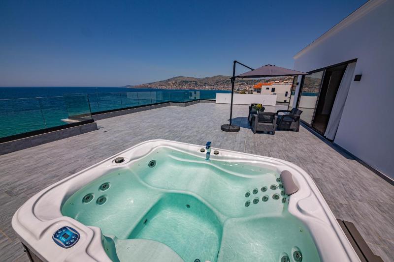 El Primero Hotel - image 7