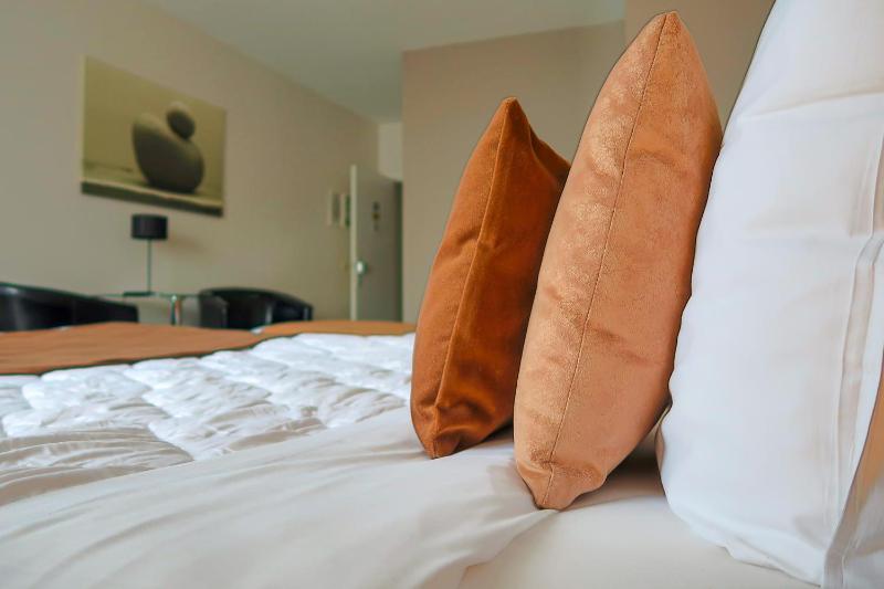 Double Room image 4