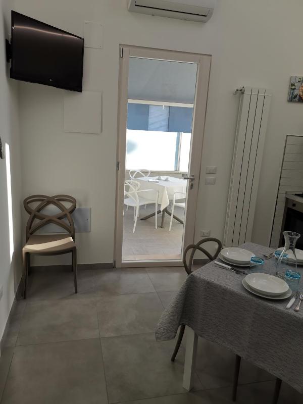 One-Bedroom Apartment image 3