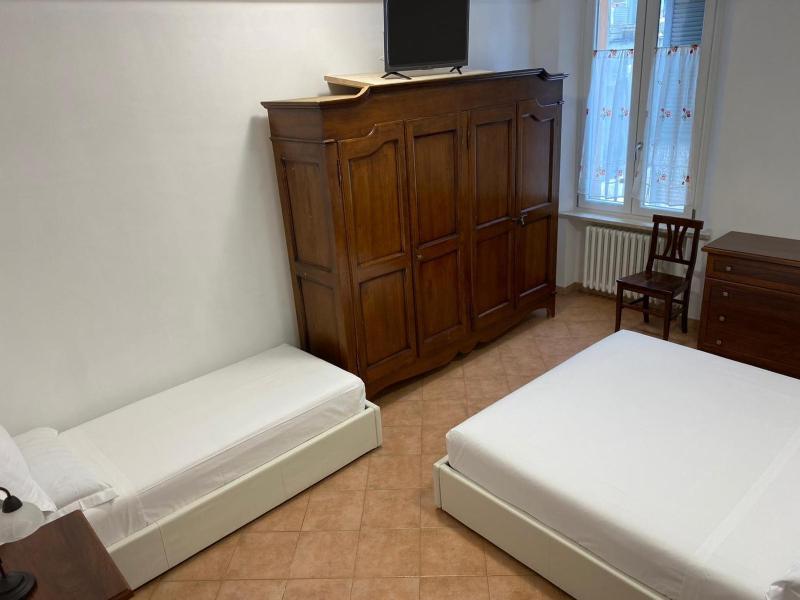Triple Room with Private Bathroom image 1