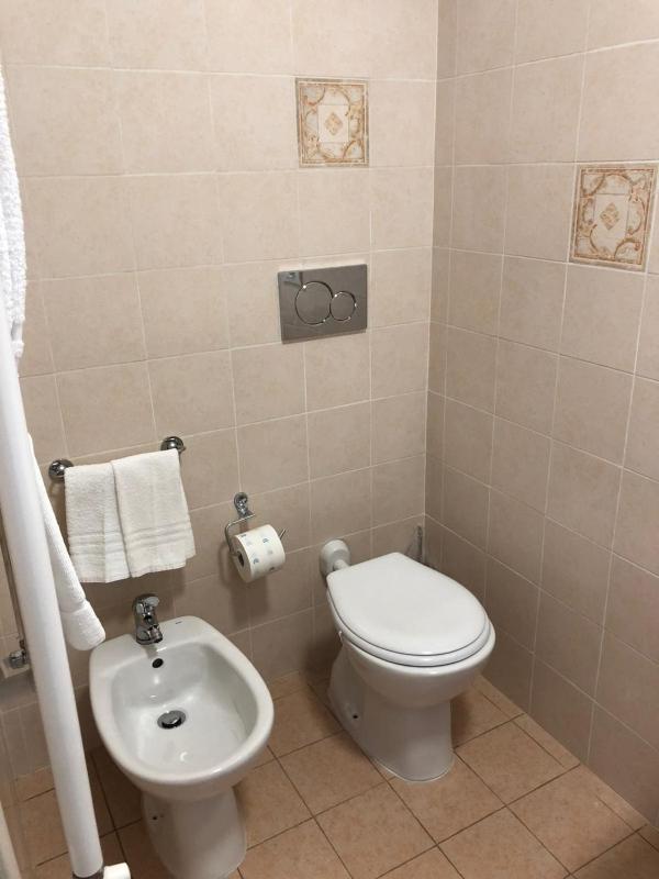 Single Room with Private Bathroom image 1