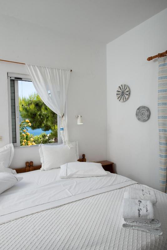 Studio with Partial Sea View image 4