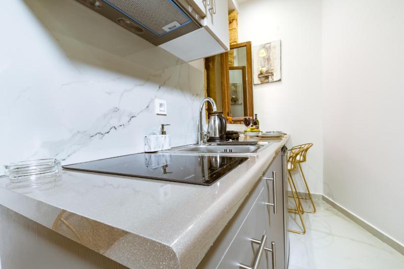 Konmari Boutique Suites - image 25