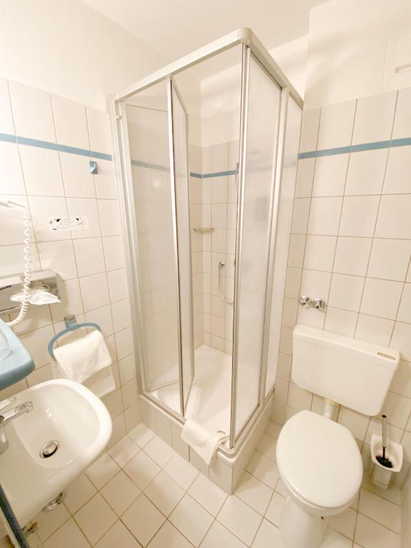 Single Room image 2