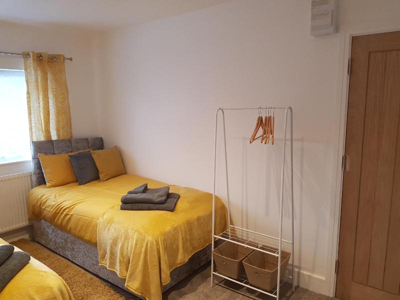 Deluxe Twin Room image 2