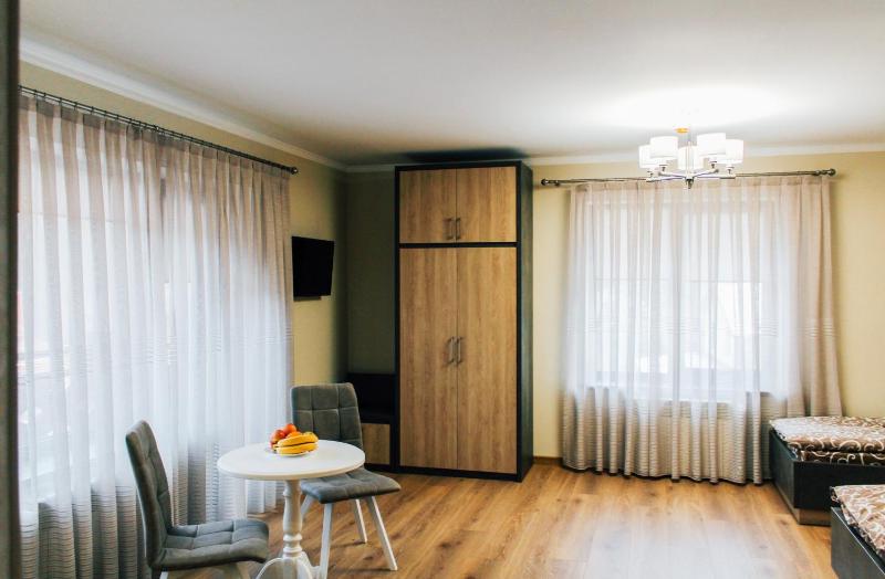Large Twin Room image 3