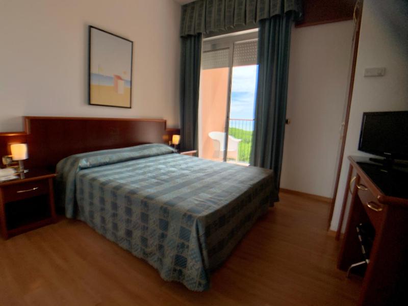 Single Room with Balcony image 1