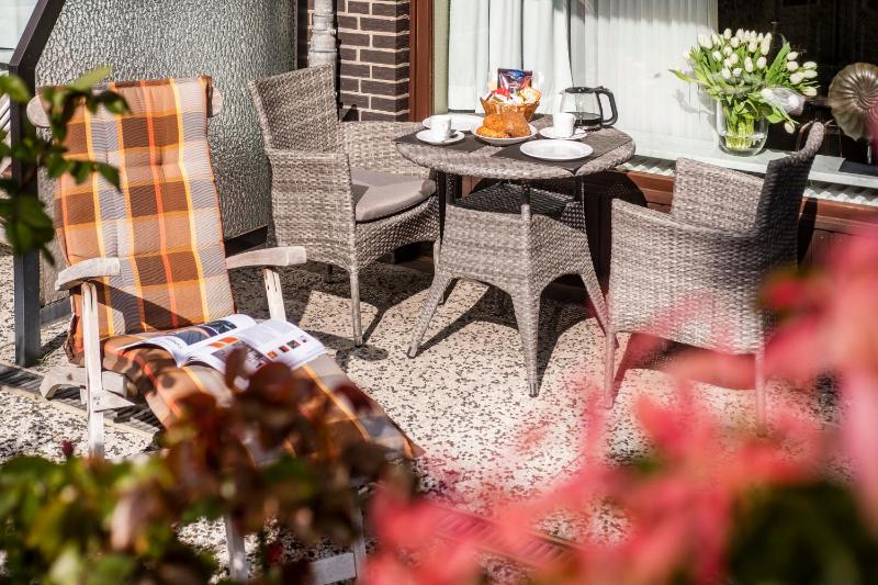 Comfort Apartment with Garden View image 3