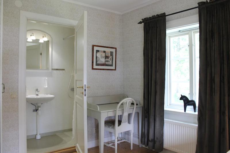 Standard Single Room image 1