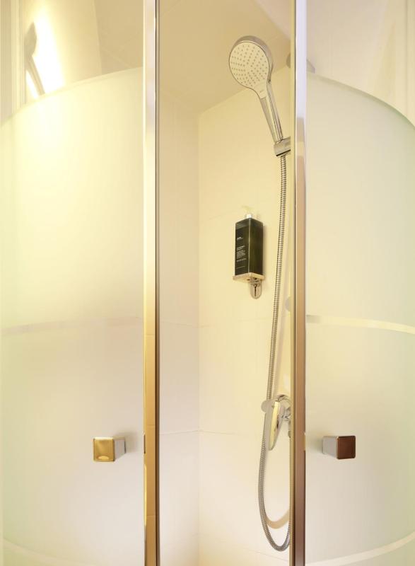 Comfort Double Room with Harbour View image 2