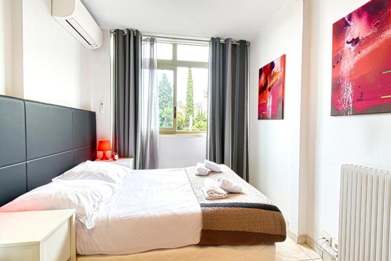 Beautiful modern apartment in the heart of Cannes Images
