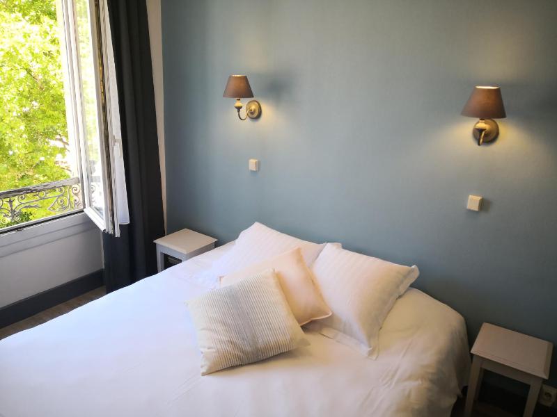 Standard Double Room image 4