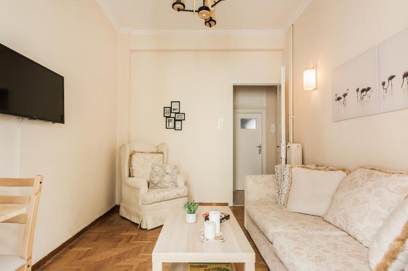 One-Bedroom Apartment image 4