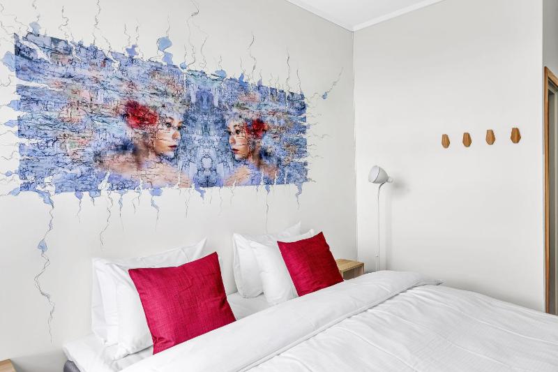 Standard Double Room image 4