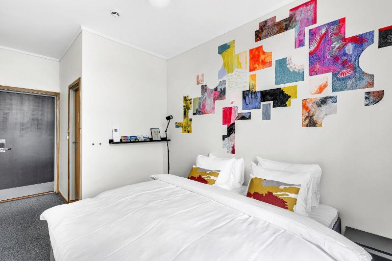 Standard Double Room image 2