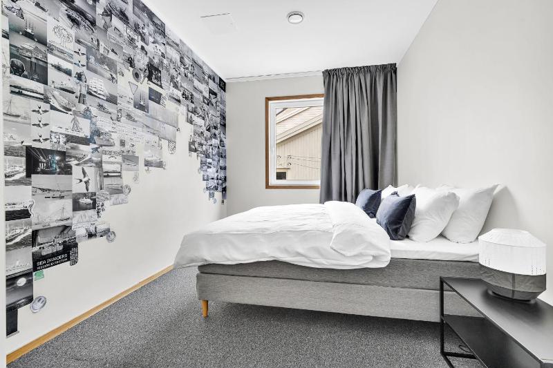 Deluxe Double Room image 2