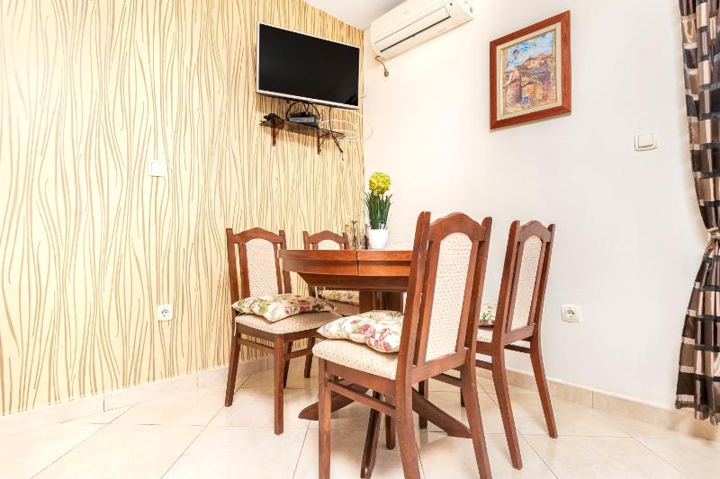 Apartments Donkovic - image 2