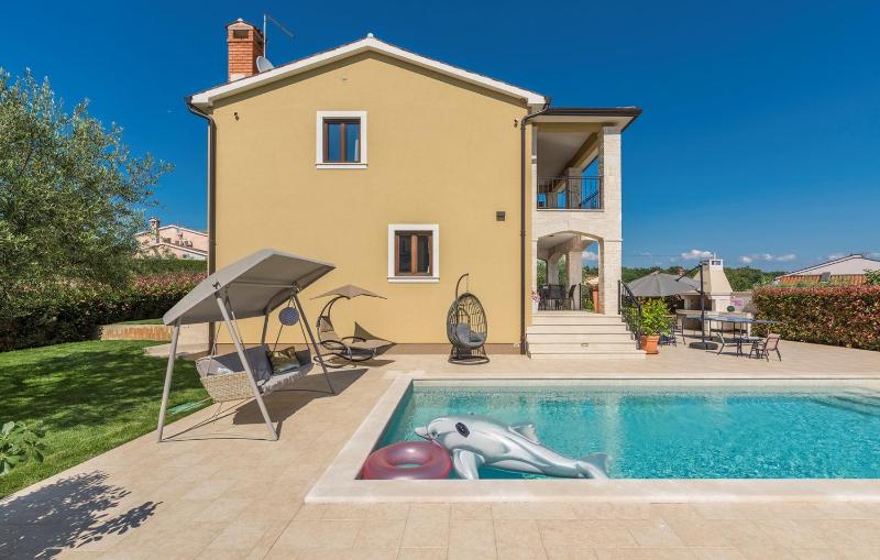 Villa Vanesa with Private Pool nearby Porec - image 8