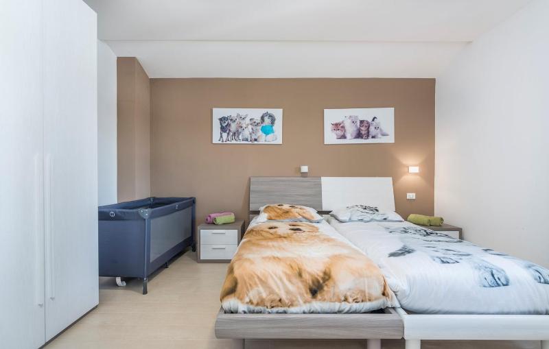 Villa Vanesa with Private Pool nearby Porec - image 17