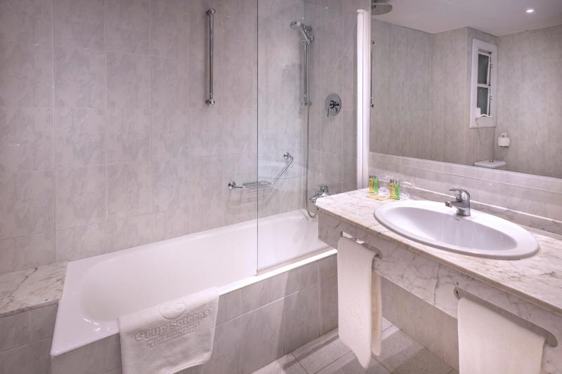 Triple Room image 4