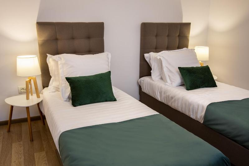 Deluxe Junior Suite image 2