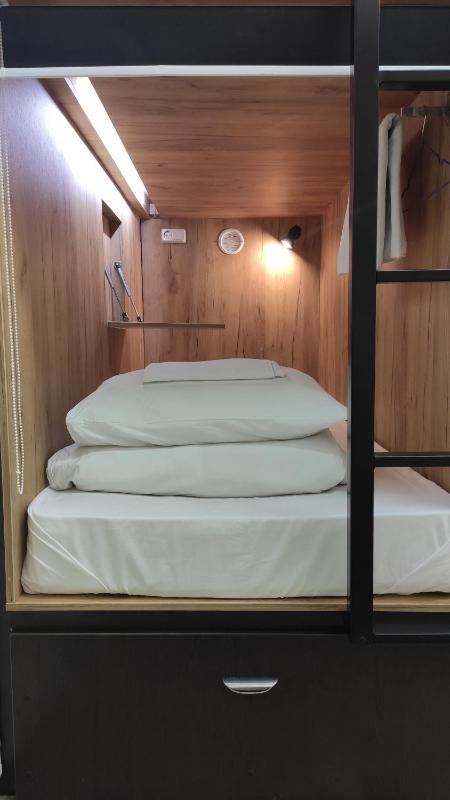 Single Capsule image 3