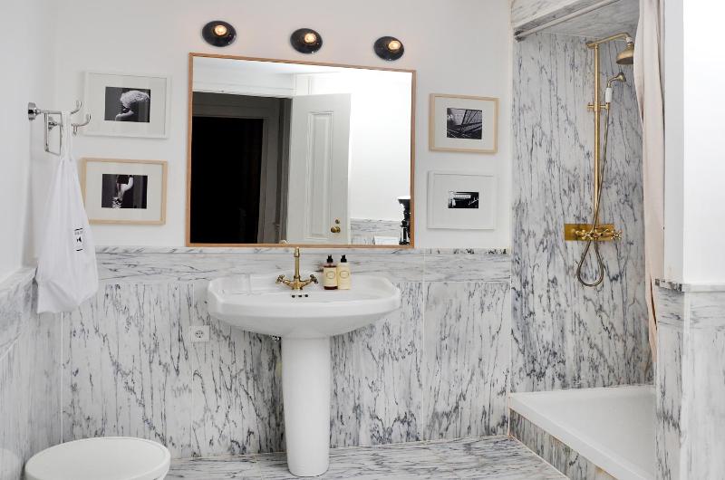 Exclusive Suite image 2