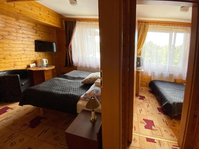 Deluxe Triple Room image 2