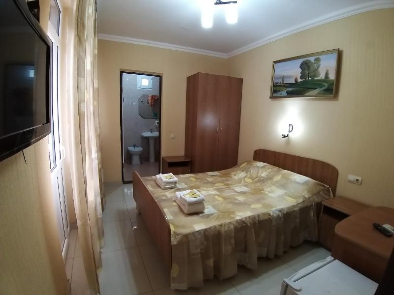 Double or Twin Room with Bathroom image 3