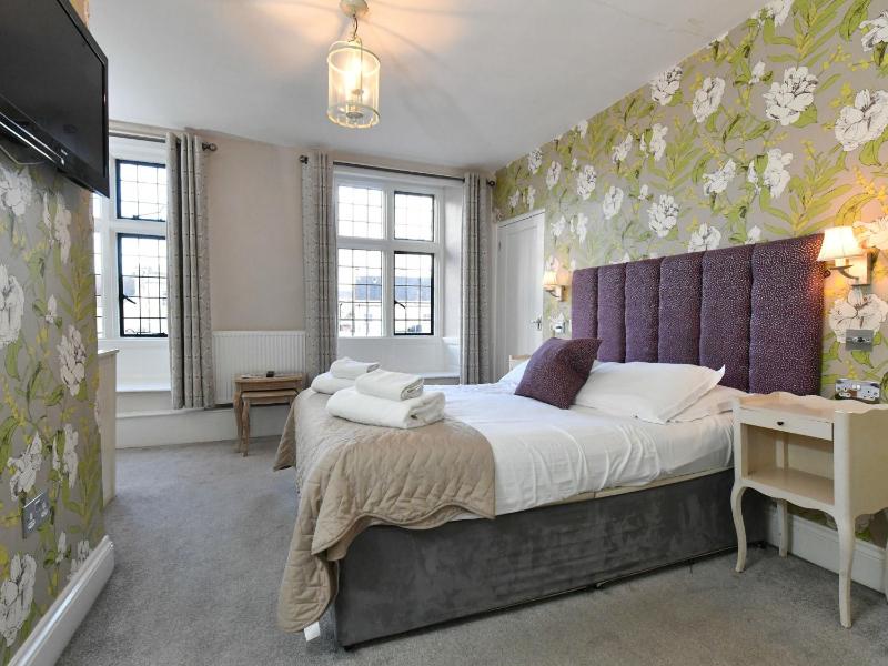 Superior Double Room image 4