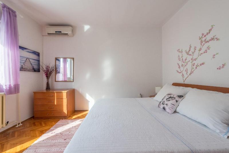 Apartments Villa Odesa with shared pool - image 28