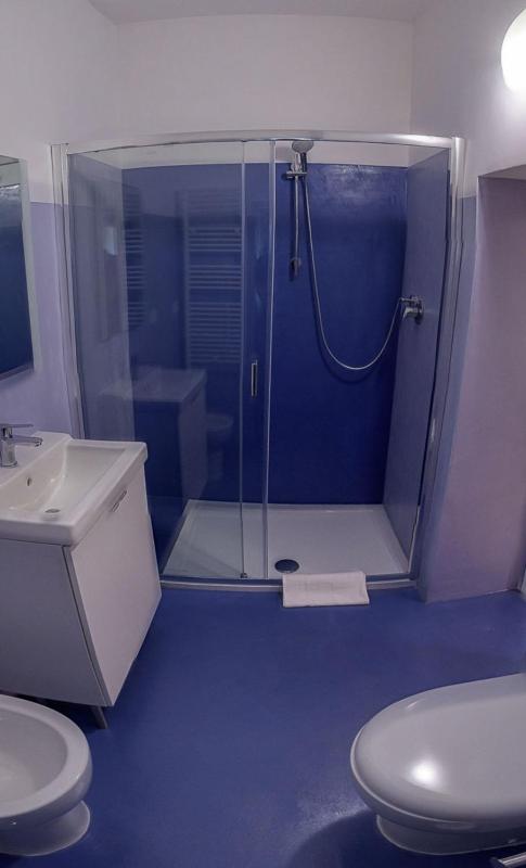 Quadruple Room with Private Bathroom image 2