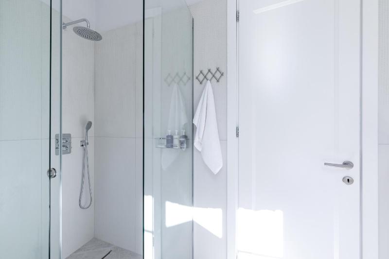 Superior Double Room with Courtyard View image 2