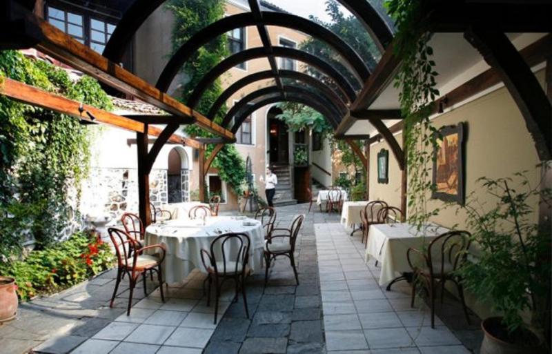 Old Legends Hotel - image 2