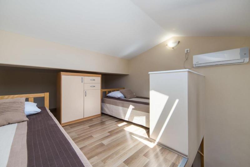 Studio with Balcony and Sea View image 2