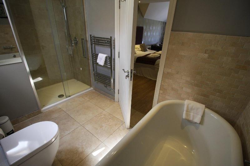 Superior Double Room image 2