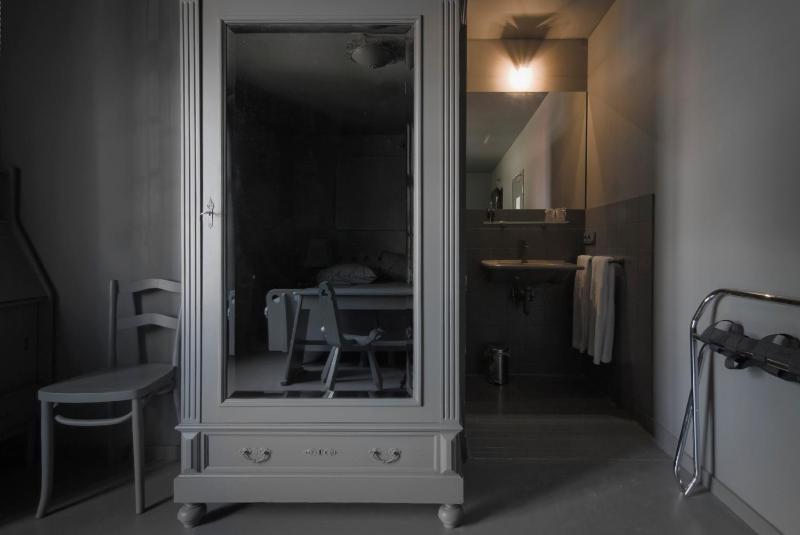 Standard Double Room image 4