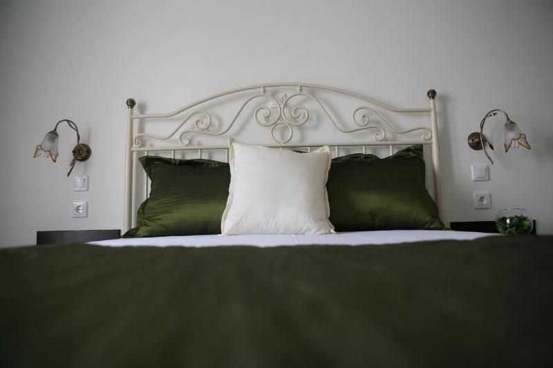 Double Room with Balcony and Sea View image 3