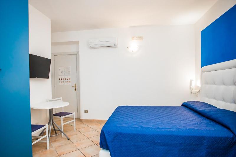 La Piazzetta - image 4