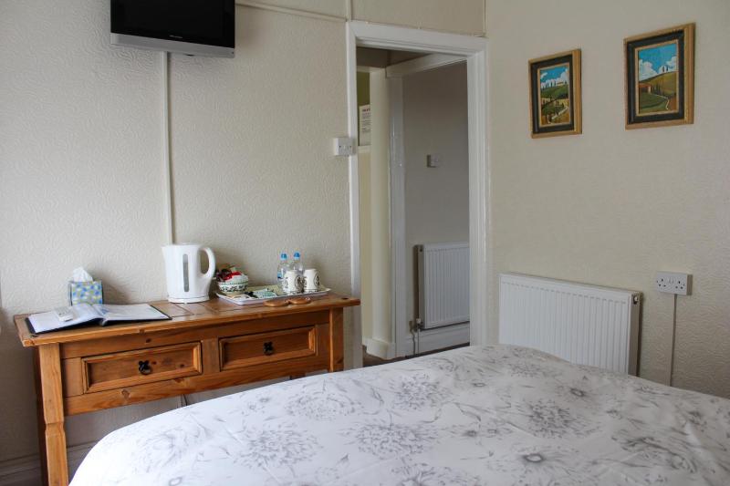 Two Bedroom Suite image 3