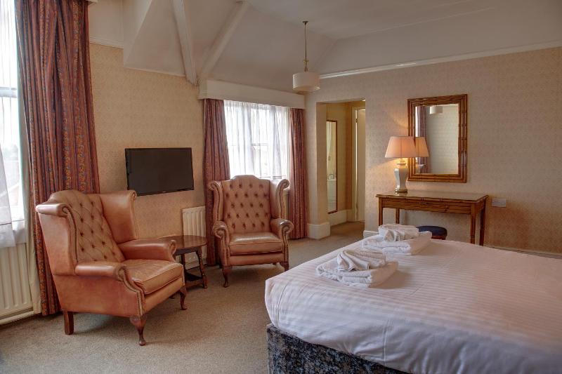 Double Room image 2
