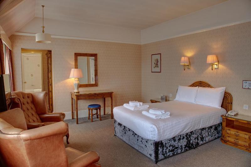 Double Room image 4