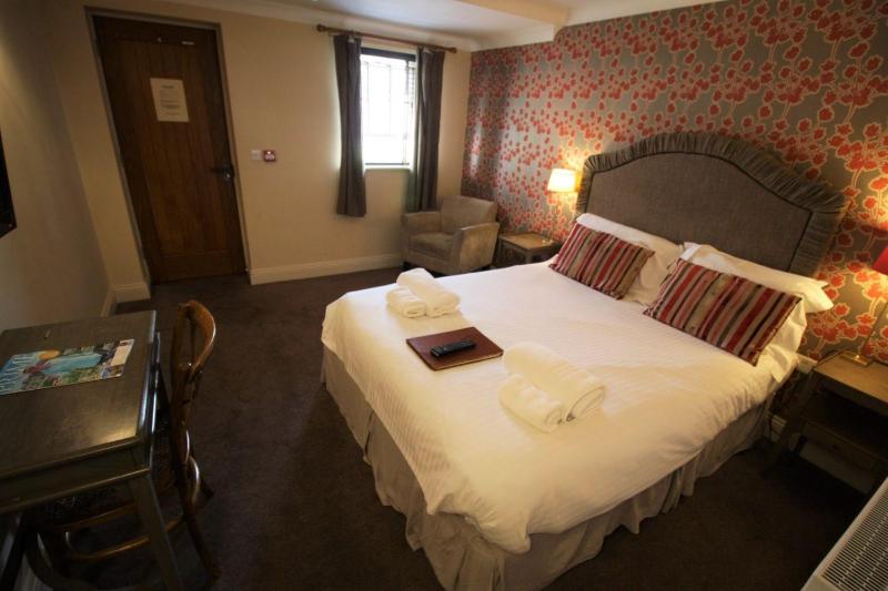King Ensuite Room image 2